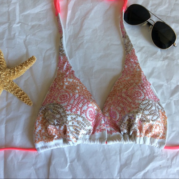 Victoria's Secret Other - Victoria’s Secret Bikini Top Size L
